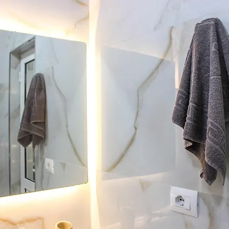 Sunwave Hideaway D25 Golem (Tirana)